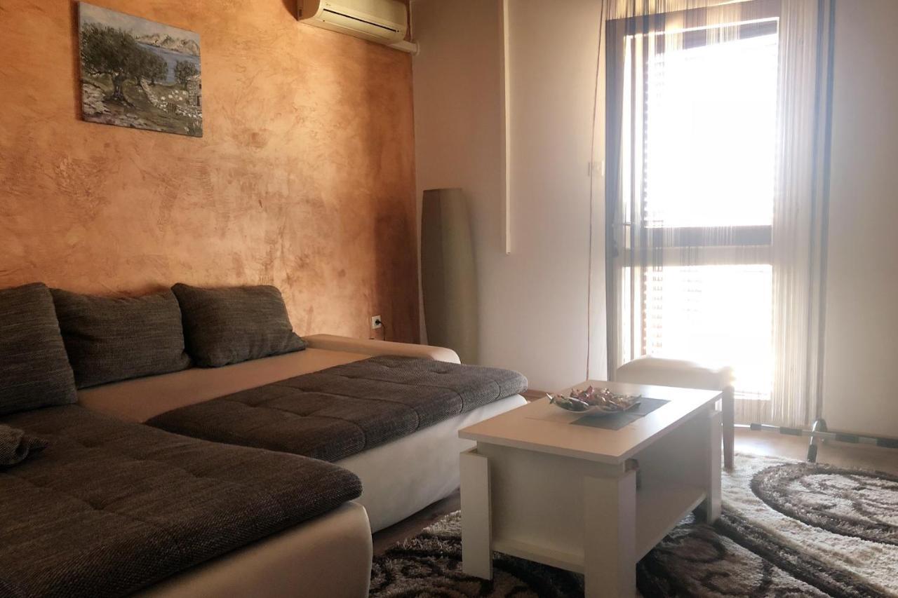 Apartments And Rooms By The Sea Mandre, Pag - 3557 科兰 外观 照片